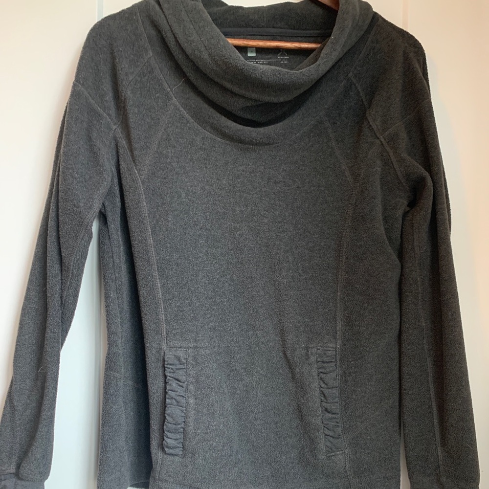 Fleece pull over